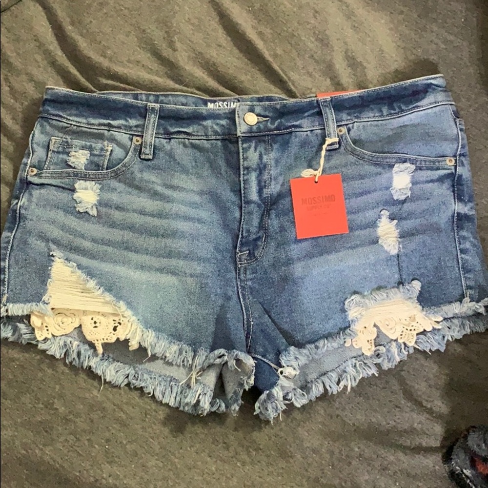 NWT High Rise denim shorts